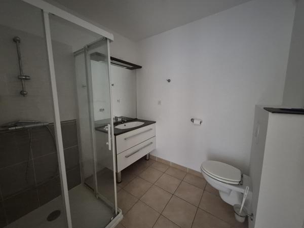 Avignon (84140) *** SOUS OFFRE *** MONTFAVET (84140) - APPARTEMENT 55 M2 AVEC GRANDE TERRASSE + 2 PLACES DE PARKING + 1 CAVE