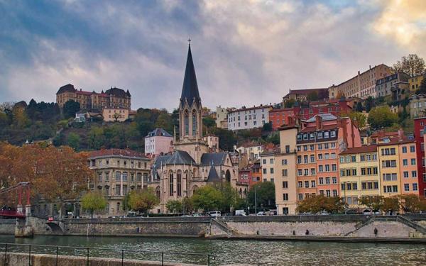 Appartement à vendre    5 pièces • 93,10 m2 Neuville-sur-Saône