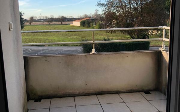 Appartement à louer    3 pièces •  Échillais