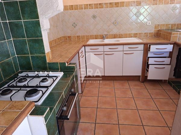 Maison mitoyenne à 5 minutes de Montpon Ménestérol.