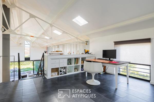 Ancien hangar sublimé en loft d’exception avec jardin intimiste