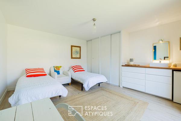 Ancien hangar sublimé en loft d’exception avec jardin intimiste