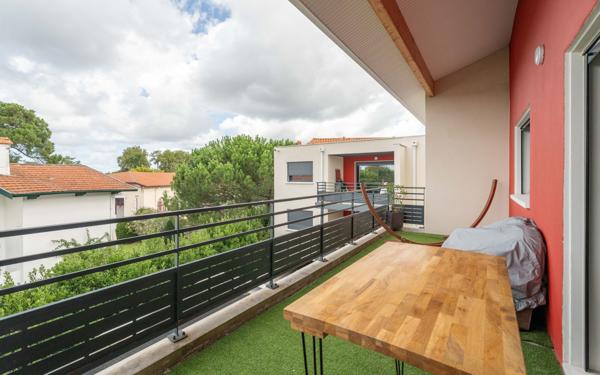 Appartement à vendre    3 pièces • 62,30 m2 Parentis-en-Born