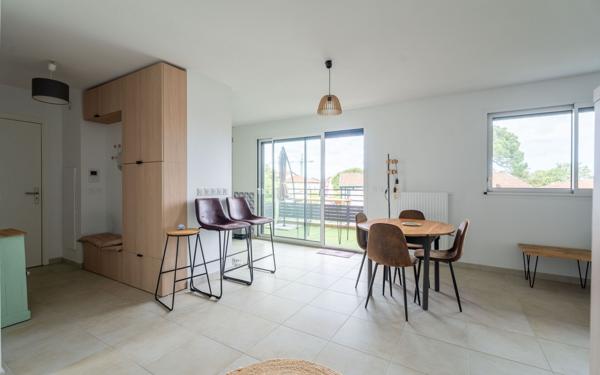Appartement à vendre    3 pièces • 62,30 m2 Parentis-en-Born