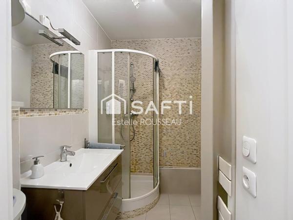 Appartement T2 en bon état à 9 mn à pied du RER