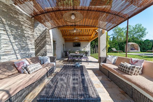 Mas d'exception avec court de tennis, proche centre ville