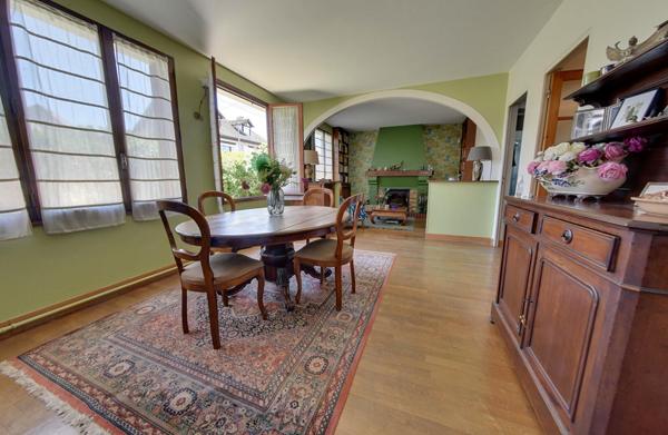 VENTE EXCLUSIVITE QUARTIER LAFAYETTE Maison Roissy-en-brie 5 pièces - 4/5 chambres - garage - jardin