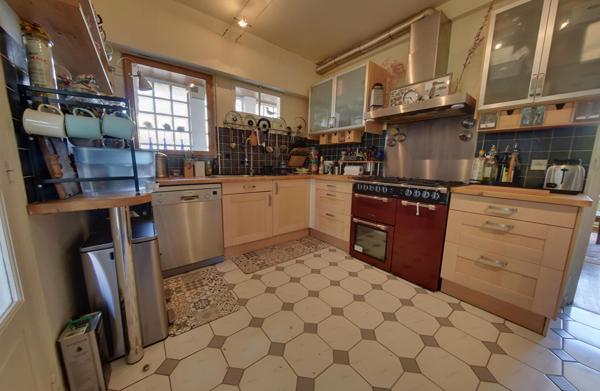 VENTE EXCLUSIVITE QUARTIER LAFAYETTE Maison Roissy-en-brie 5 pièces - 4/5 chambres - garage - jardin