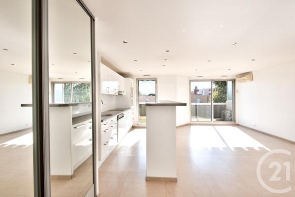 Appartement F3 à vendre  3 pièces - 63,48 m2 ST LAURENT DU VAR - 06