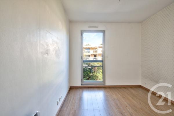 Appartement F3 à vendre  3 pièces - 63,48 m2 ST LAURENT DU VAR - 06