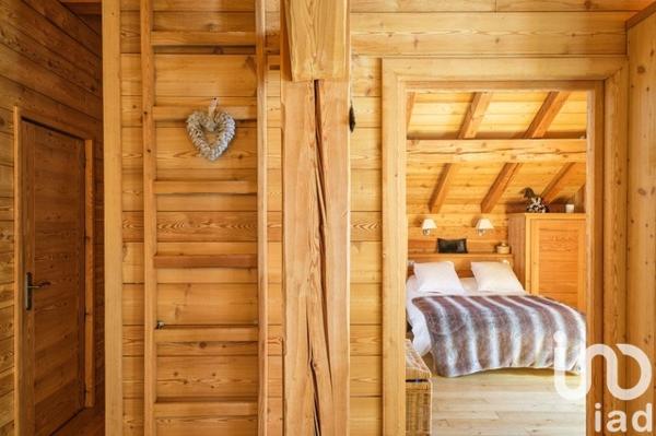 Maison à vendre 9 pièces 250 m² Isola