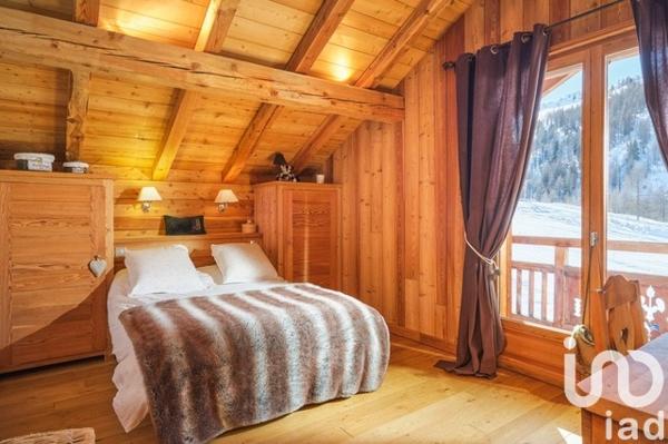 Maison à vendre 9 pièces 250 m² Isola