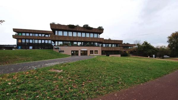 BUREAUX - 620 M2 - ST NAZAIRE OUEST - OCEANIS - 150 m2