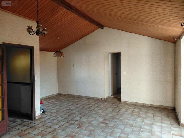 Maison individuelle à vendre à Challans en Vendée (85300), ref : VM5671-85092