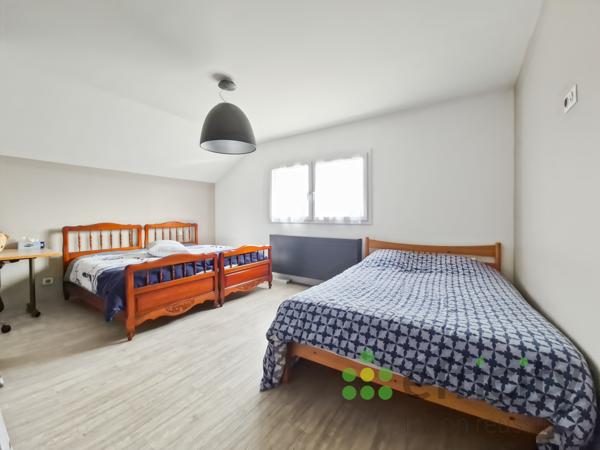 Maison 8 pièces - 270 m²