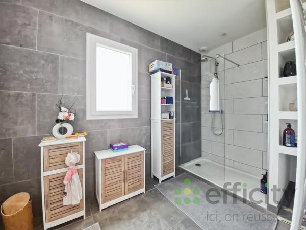 Maison 8 pièces - 270 m²