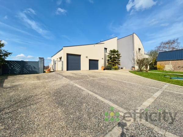 Maison 8 pièces - 270 m²