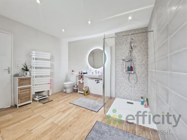 Maison 8 pièces - 270 m²