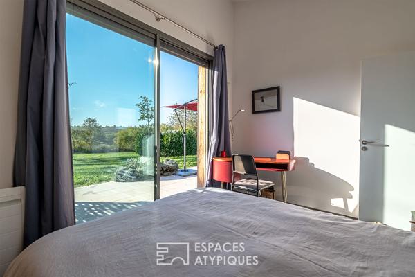 Maison contemporaine bioclimatique avec vue, proche Sarlat.