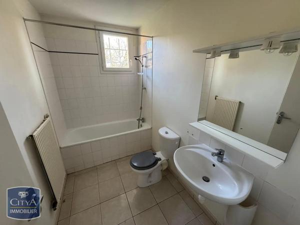 Maison à louer 5 pièces 95.74m² Buxerolles (86180)
