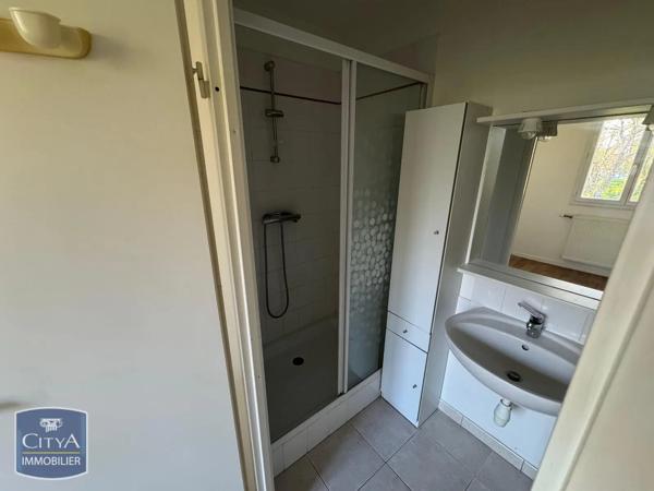 Maison à louer 5 pièces 95.74m² Buxerolles (86180)