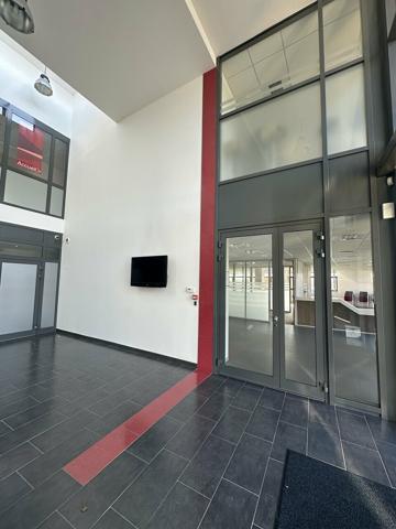 BUREAUX à VENDRE de 700 m²