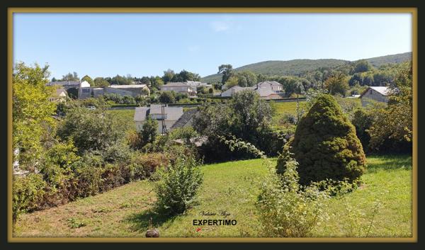 Lacaune (81230) Grande maison avec terrain attenant