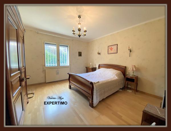 Lacaune (81230) Grande maison avec terrain attenant