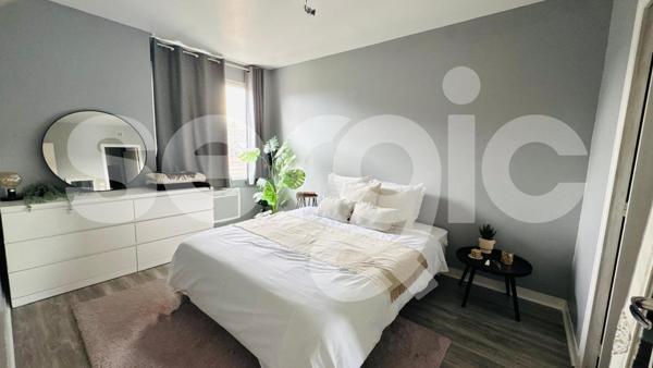 Location 2 Pieces 35 80000 Amiens 25 0927 01 0025