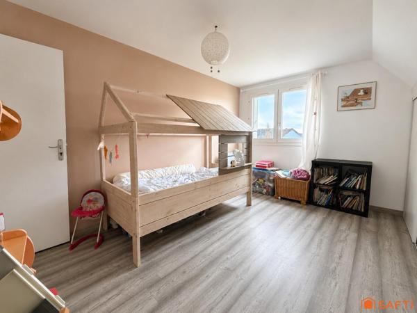 Maison spacieuse , grand jardin , 3 chambres !