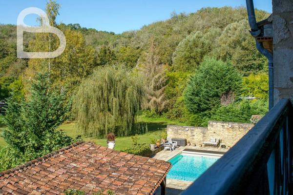 Puy-l'Évêque (46700) Une Maison Alliant Élégance et Raffinement