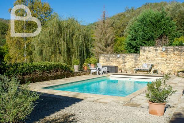 Puy-l'Évêque (46700) Une Maison Alliant Élégance et Raffinement