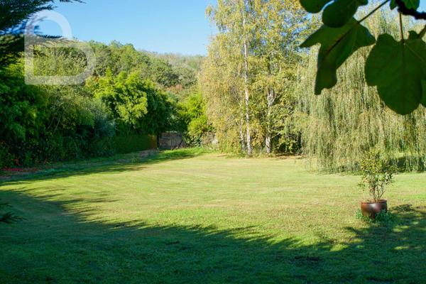 Puy-l'Évêque (46700) Une Maison Alliant Élégance et Raffinement