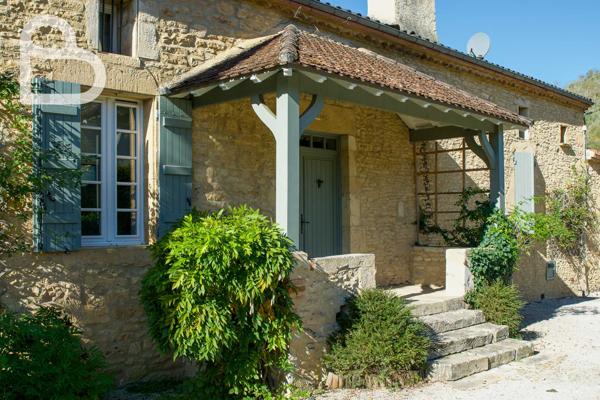 Puy-l'Évêque (46700) Une Maison Alliant Élégance et Raffinement