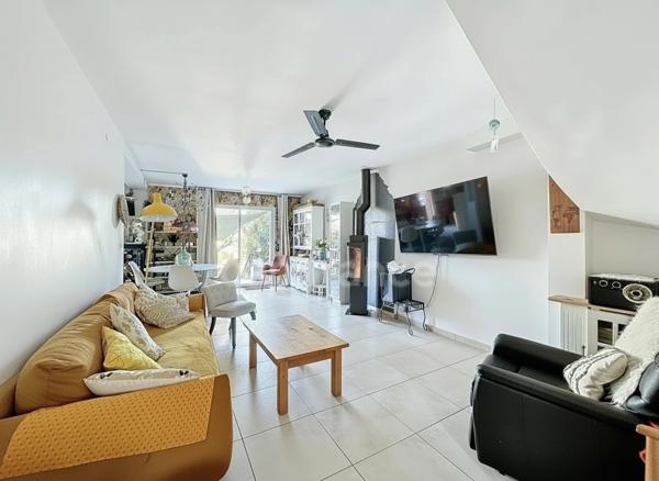 Maison de 100 m² avec garage et jardin – Quartier calme à Beauvoisin