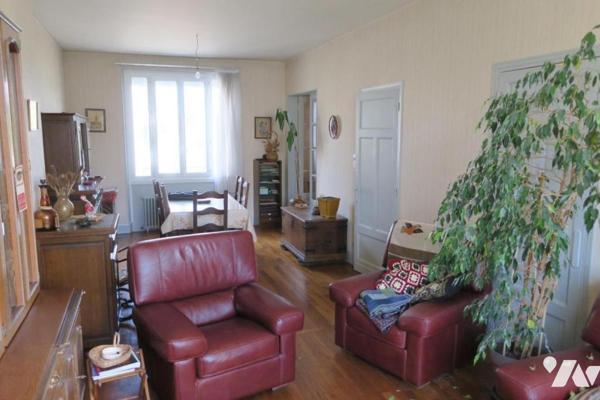 Maison T5 - Sous-sol - Garage - Jardin - 186 m² cadastré.