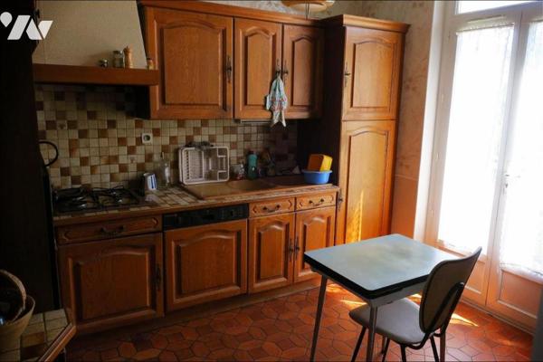 Maison T5 - Sous-sol - Garage - Jardin - 186 m² cadastré.