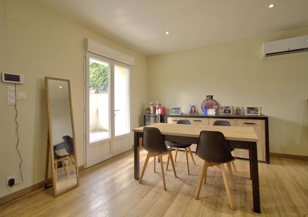 AGEN - Immeuble de rapport entièrement rénové composé de 2 appartements avec garage et terrasses et jardin