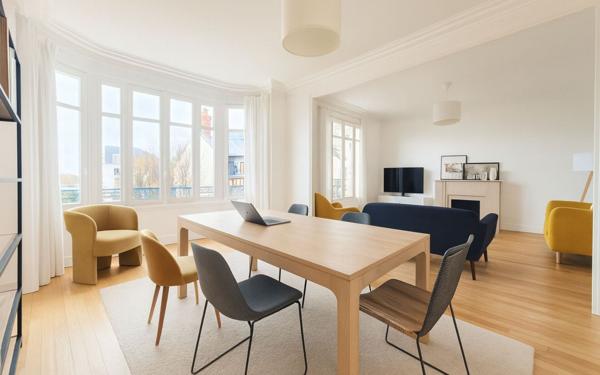 Appartement à louer    3 pièces • 103 m2 Saint-Germain-en-Laye