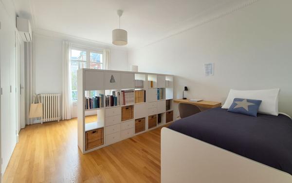 Appartement à louer    3 pièces • 103 m2 Saint-Germain-en-Laye