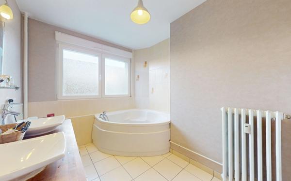 Appartement à vendre    3 pièces • 81,37 m2 Metz