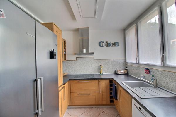Appartement Massy 4 pièce(s) 79,02 m² ( 80,77 m² au sol) grande terrasse, et cellier privatif