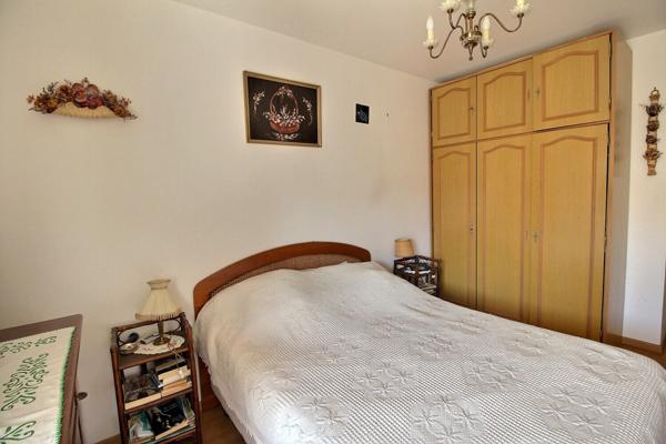 Appartement Massy 5 pièce(s) 98,95 m2 avec balcon de 11.35 m² deux emplacements pour véhicules dont un box