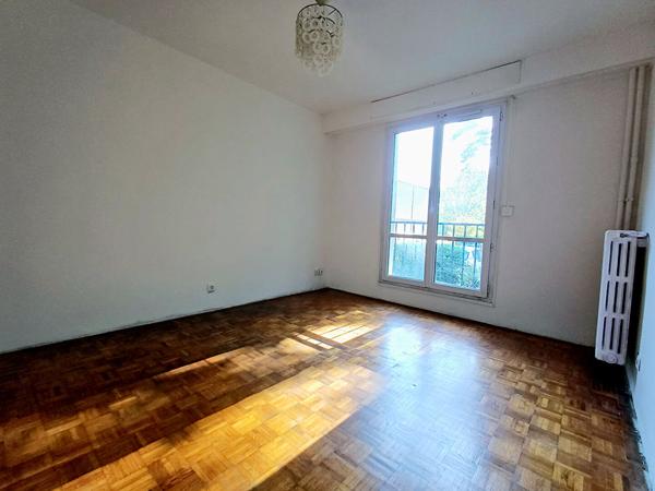 Appartement 3 pièces de 75 m² à Étampes