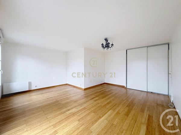 Appartement F3 à vendre  3 pièces - 67,79 m2 NOISY LE GRAND - 93