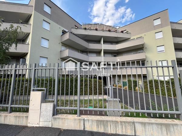 Appartement T4 de 2014, 76m2, ascenseur, balcon et parking sécurisé
