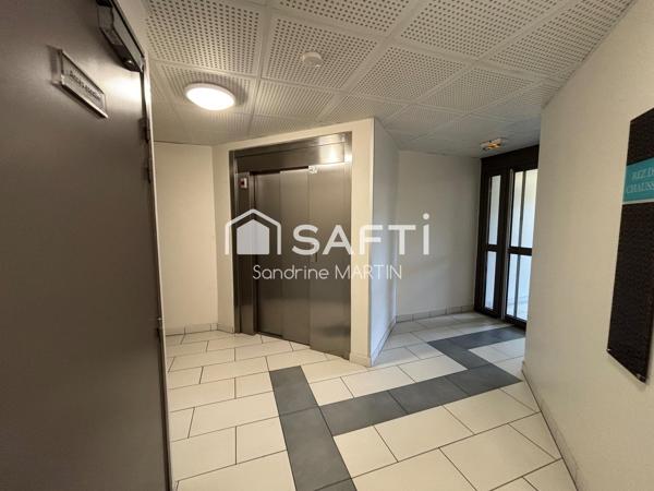 Appartement T4 de 2014, 76m2, ascenseur, balcon et parking sécurisé