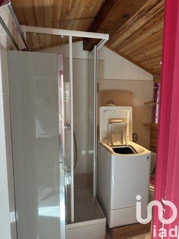 Appartement 4 pièces de 80 m² à Carqueiranne (83320)