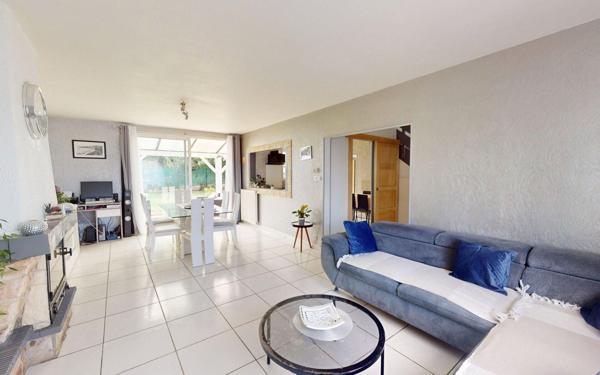 Maison à vendre    5 pièces • 130 m2 Massieux