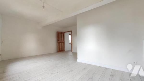 Maison de village individuelle